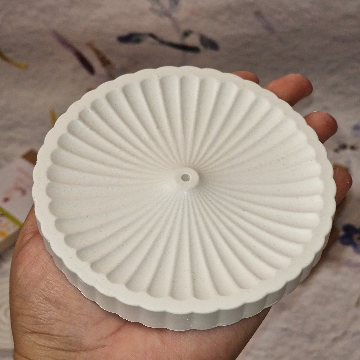 Round Ridges Large Incense Holder