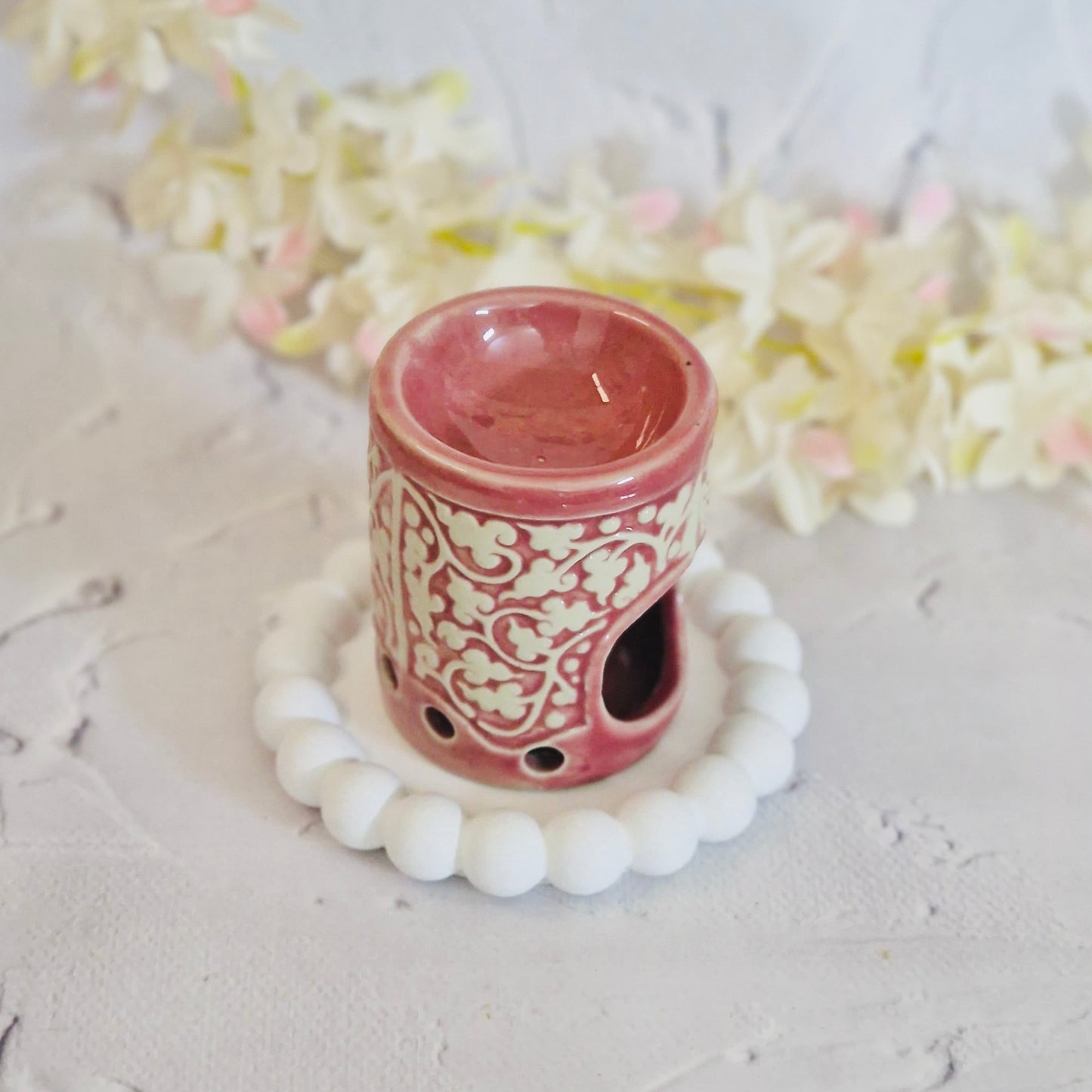 Straight Motif Carved Ceramic Oil Burner