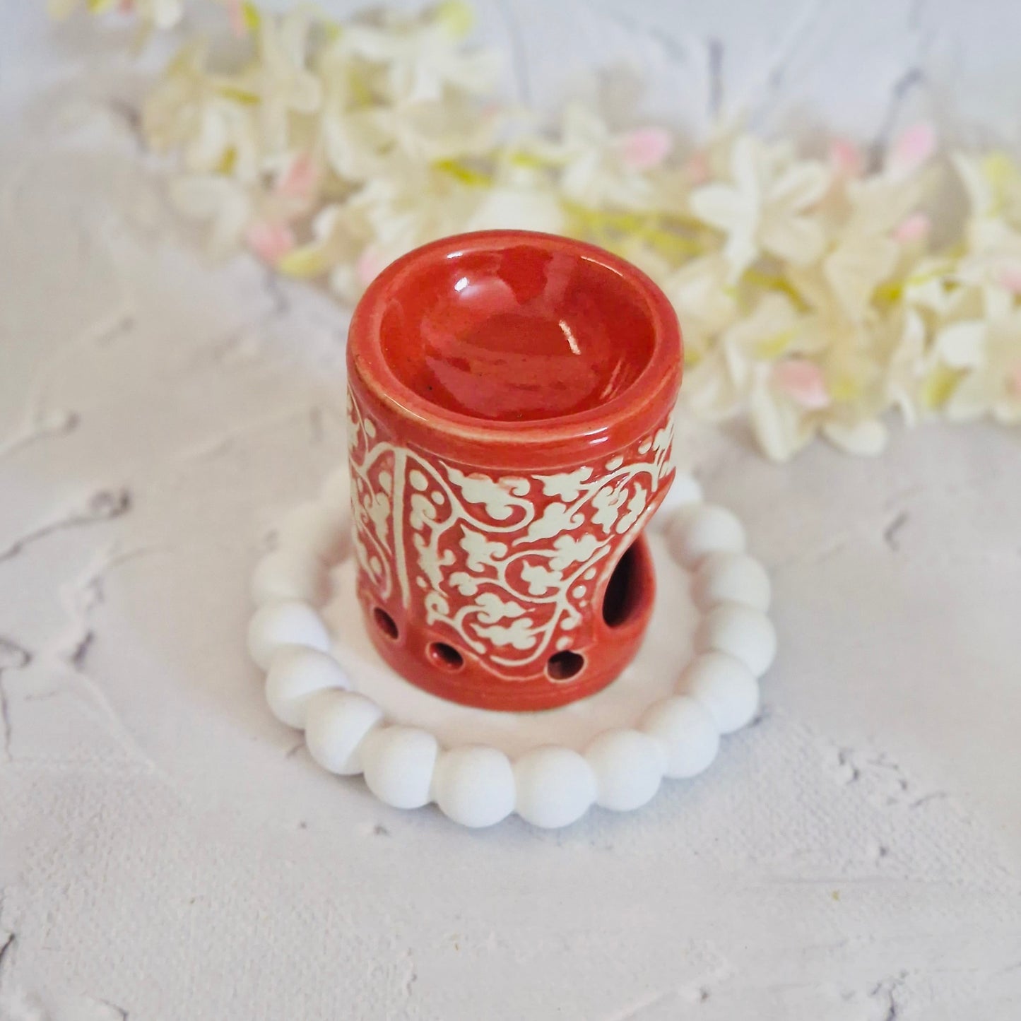 Straight Motif Carved Ceramic Oil Burner
