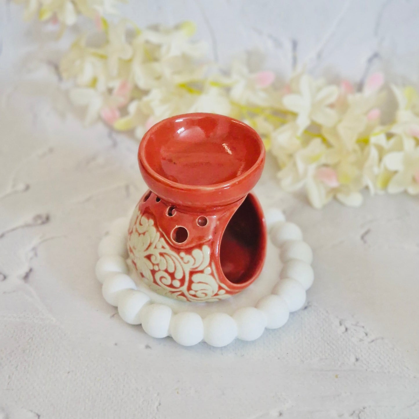 Round Motif Ceramic Oil Burner