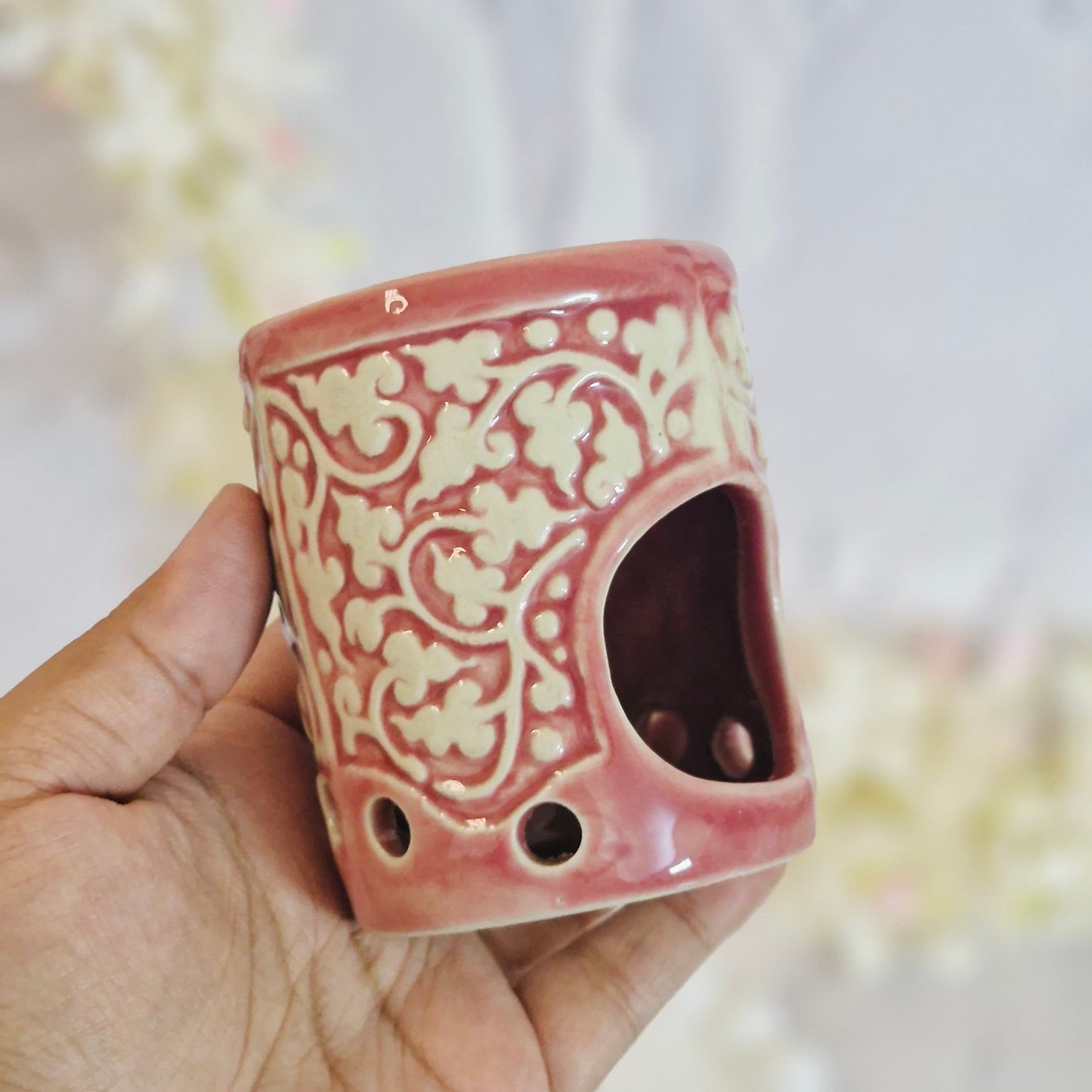 Straight Motif Carved Ceramic Oil Burner