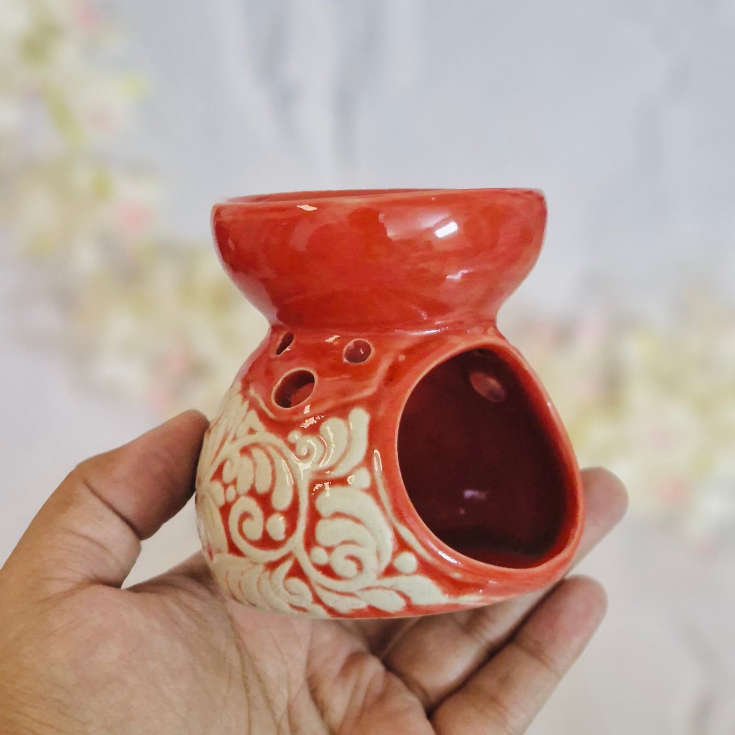 Round Motif Ceramic Oil Burner