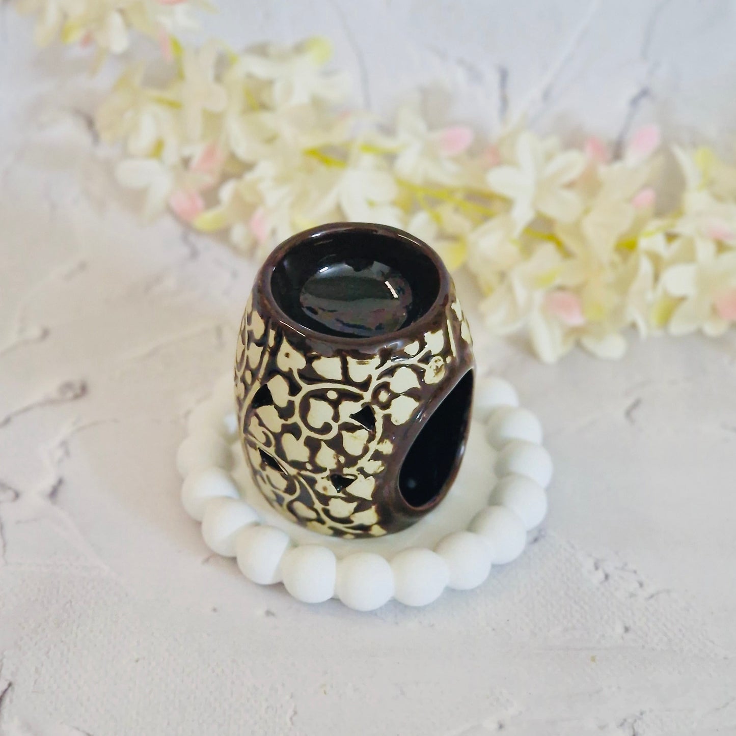 Carved Motif Ceramic Oil Burner